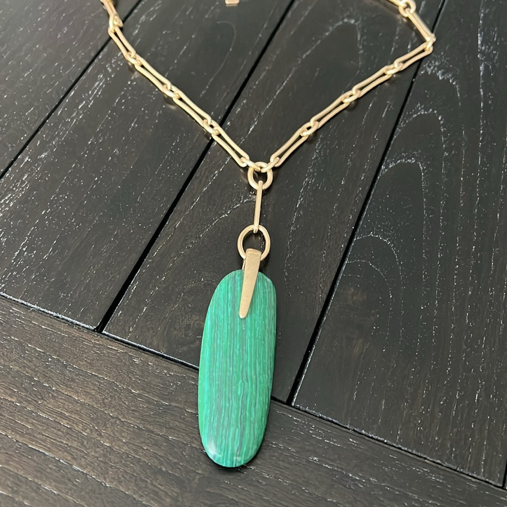 Robert Lee Morris Elegant Gold and Green Pendant Necklace